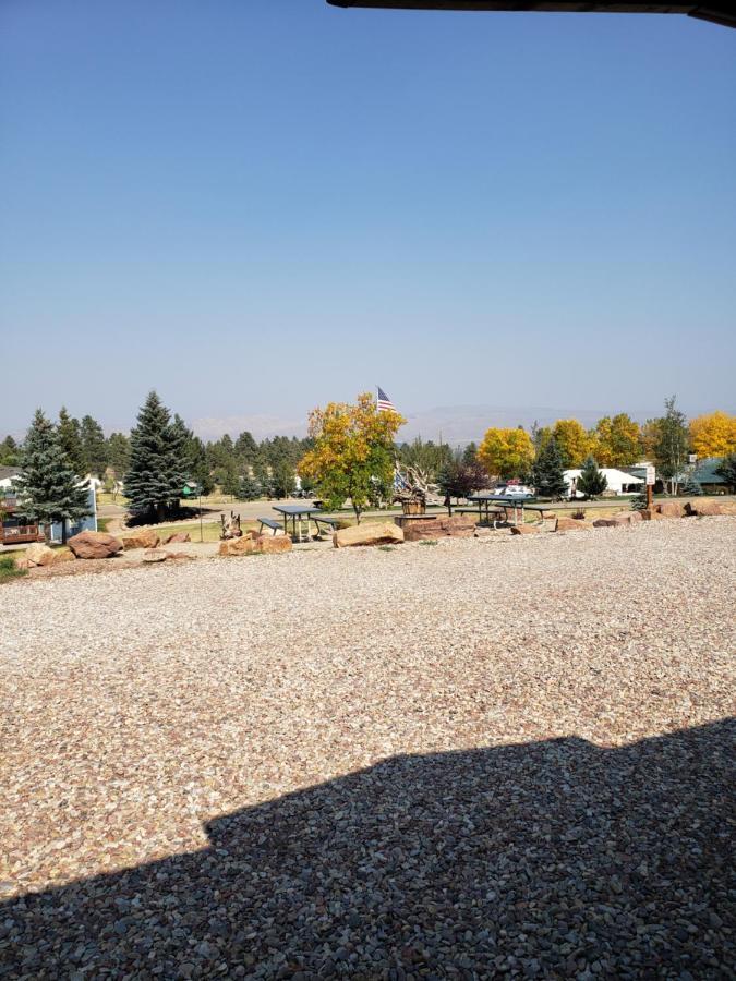 Flaming Gorge Resort Dutch John Esterno foto