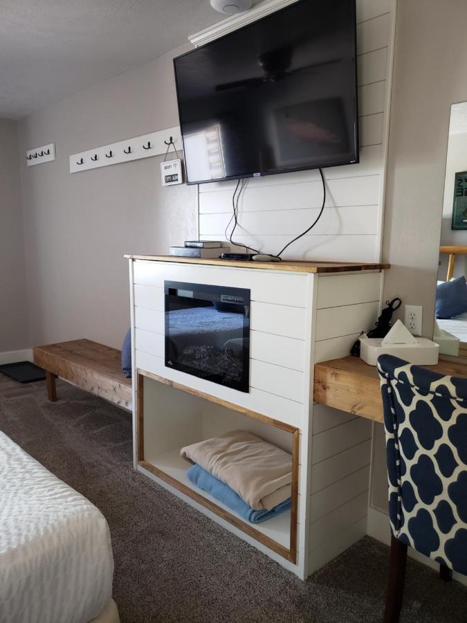 Flaming Gorge Resort Dutch John Esterno foto